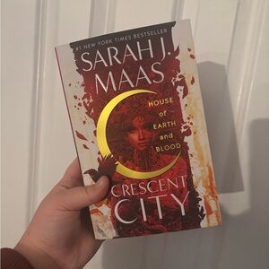 Crescent City House of Earth and Blood